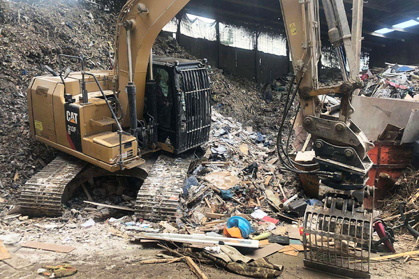 DEMOLICI&Oacute;N DE ANTIGUA F&Aacute;BRICA
